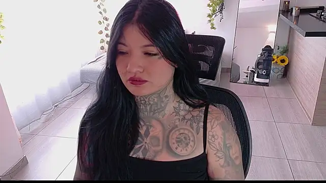 Snapshot of Unatatuada chatting on October 2025 05:43:02 PM Unatatuada online show from October 2025 05:43:02 PM