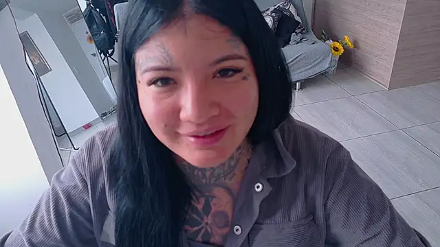 Snapshot of Unatatuada chatting on October 2025 12:36:02 PM Unatatuada online show from October 2025 12:36:02 PM