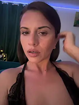 ScarlettNoirr online show from June 2026 07:02:01 PM