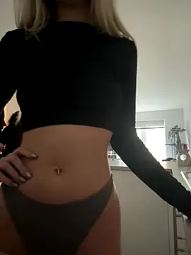 IceEyesUK online show from September 2025 09:24:01 AM