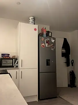 IceEyesUK online show from October 2025 08:07:02 PM