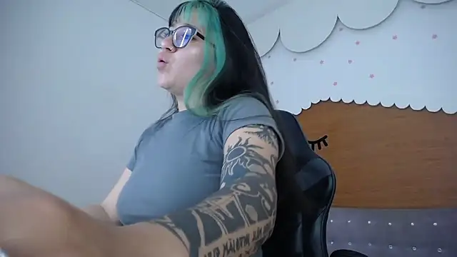 nicte t  online show from October 2025 07:53:01 PM