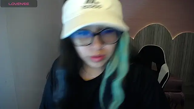 nicte t  online show from October 2025 08:03:02 PM