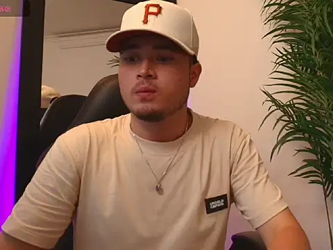 SALVATORE MULLER1 online show from September 2025 10:03:02 PM