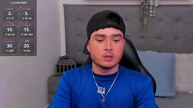 SALVATORE MULLER1 online show from October 2025 11:39:02 PM