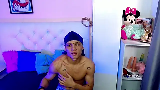 EL VENEZOLANO 22CM online show from September 2025 06:35:01 PM