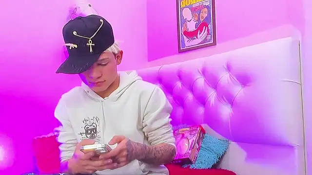 EL VENEZOLANO 22CM online show from December 2025 07:12:01 AM