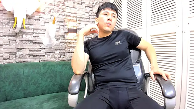 Snapshot of Nick_Wolff chatting on October 2025 08:15:01 PM Nick Wolff online show from October 2025 08:15:01 PM