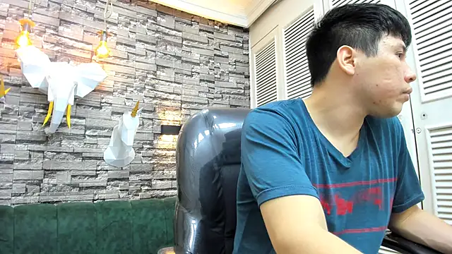 Snapshot of Nick_Wolff chatting on October 2025 08:27:02 PM Nick Wolff online show from October 2025 08:27:02 PM