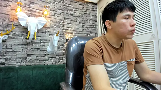 Snapshot of Nick_Wolff chatting on October 2025 08:18:02 PM Nick Wolff online show from October 2025 08:18:02 PM