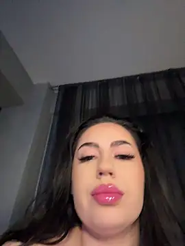 Andrestarr online show from June 2026 07:39:02 PM