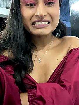 Michelle Narvaez online show from December 2025 03:13:01 AM