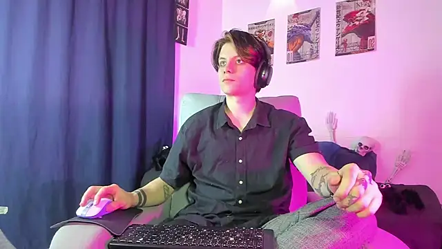 Snapshot of Jerry_Cole chatting on October 2025 02:39:02 AM Jerry Cole online show from October 2025 02:39:02 AM