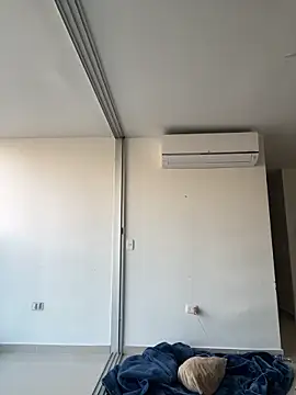 MichxX5 online show from March 2026 10:09:01 PM