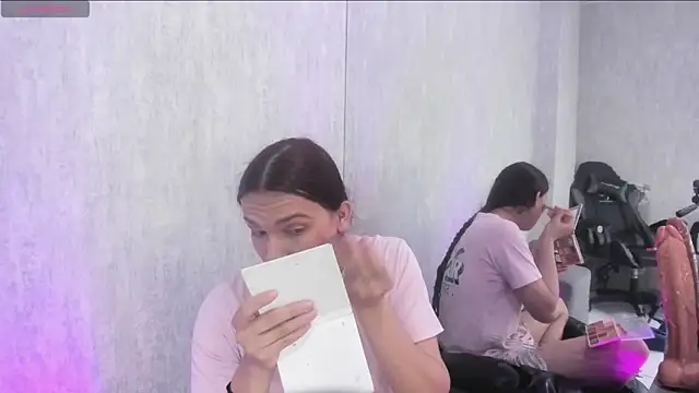 Almaazz online show from October 2025 08:54:02 PM