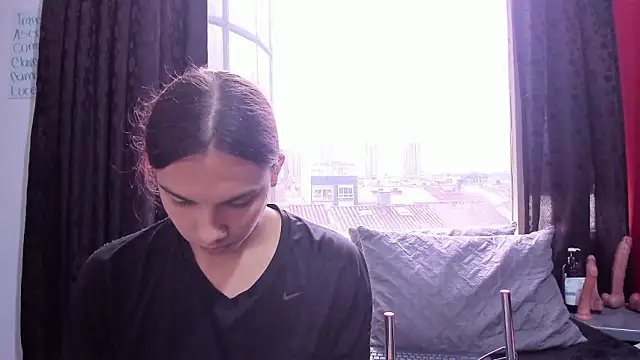 Snapshot of Almaazz chatting on March 2026 02:02:02 PM Almaazz online show from March 2026 02:02:02 PM