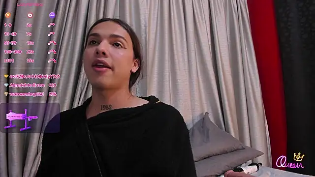 Snapshot of Almaazz chatting on March 2026 08:19:01 AM Almaazz online show from March 2026 08:19:01 AM