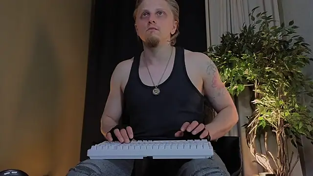 Vincent Hardman online show from May 2026 08:06:02 PM