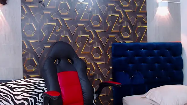 fire drako  online show from November 2025 03:06:02 AM