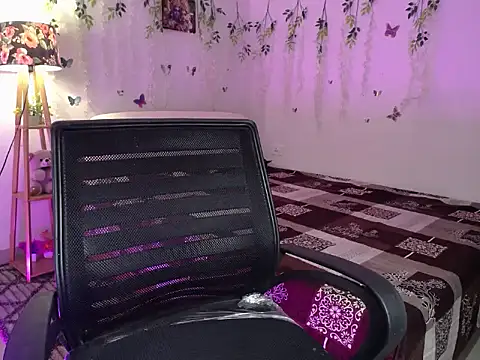 Naughtyy stripgirl online show from March 2026 06:12:02 PM