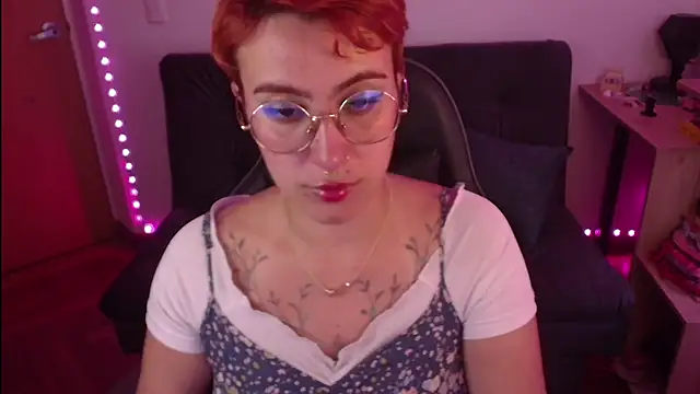 Miacatsito3 online show from October 2025 09:37:02 PM