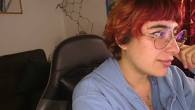 Snapshot of Miacatsito3 chatting on February 2026 06:26:01 AM Miacatsito3 online show from February 2026 06:26:01 AM