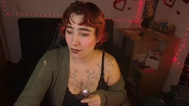Miacatsito3 online show from May 2026 11:43:02 PM