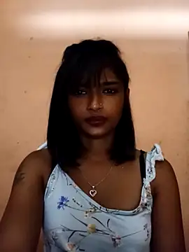 Snapshot of Alexia_holbert chatting on April 2026 06:25:01 AM Alexia holbert online show from April 2026 06:25:01 AM