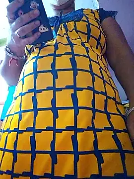 Snapshot of TAMI_KAYAL chatting on October 2025 06:15:02 AM TAMI KAYAL online show from October 2025 06:15:02 AM