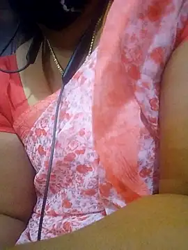 Snapshot of TAMI_KAYAL chatting on November 2025 08:25:02 AM TAMI KAYAL online show from November 2025 08:25:02 AM