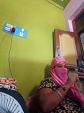 Snapshot of TAMI_KAYAL chatting on November 2025 07:08:02 AM TAMI KAYAL online show from November 2025 07:08:02 AM