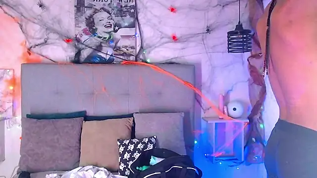 Billie Turner  online show from October 2025 04:15:02 AM