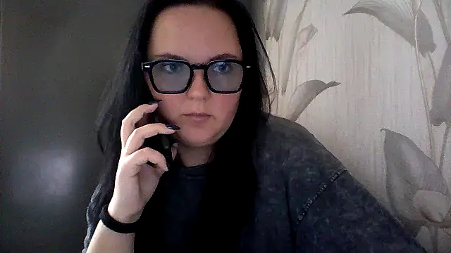 Snapshot of Elvoria chatting on September 2025 07:33:02 AM Elvoria online show from September 2025 07:33:02 AM