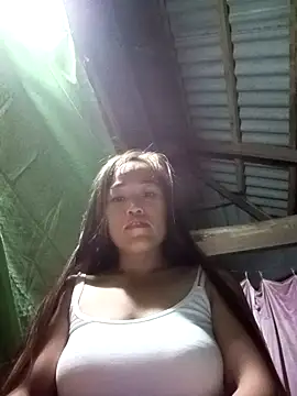 Snapshot of Vuong_x chatting on September 2025 07:07:02 PM Vuong x online show from September 2025 07:07:02 PM