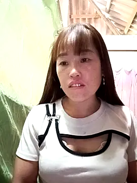 Snapshot of Vuong_x chatting on October 2025 03:05:01 AM Vuong x online show from October 2025 03:05:01 AM