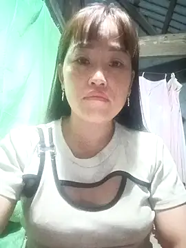 Snapshot of Vuong_x chatting on October 2025 09:38:02 PM Vuong x online show from October 2025 09:38:02 PM