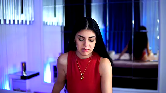 Snapshot of ZaraCapri chatting on November 2025 01:23:02 PM ZaraCapri online show from November 2025 01:23:02 PM