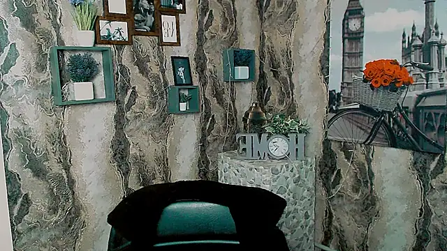 EmmaCat  online show from October 2025 05:02:02 AM