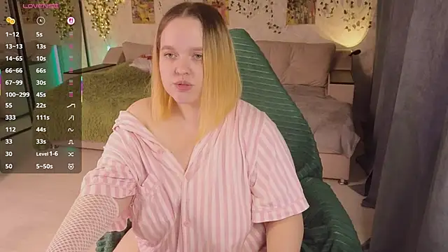 Snapshot of Aki_nohana chatting on October 2025 11:31:02 AM Aki nohana online show from October 2025 11:31:02 AM