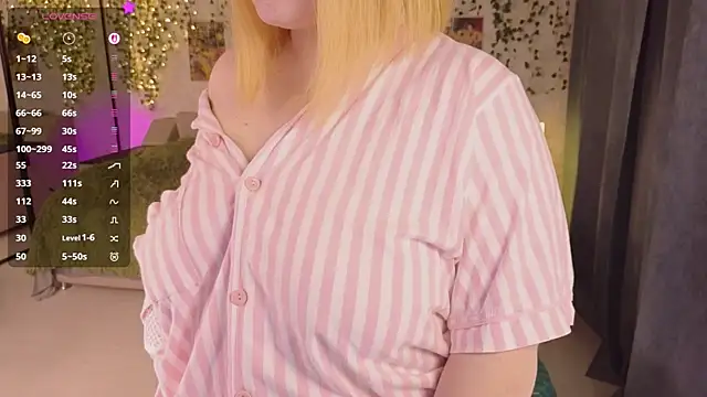 Snapshot of Aki_nohana chatting on October 2025 12:28:01 PM Aki nohana online show from October 2025 12:28:01 PM