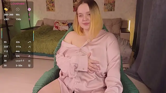 Snapshot of Aki_nohana chatting on November 2025 12:47:01 PM Aki nohana online show from November 2025 12:47:01 PM