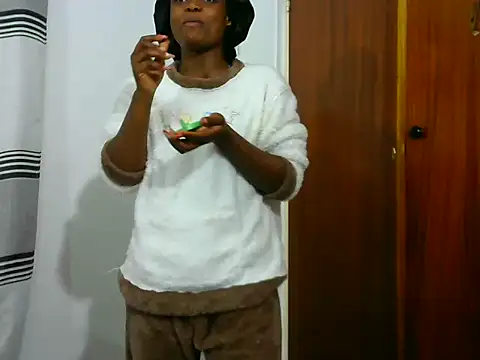 BlondieBitch online show from June 2026 08:29:01 AM