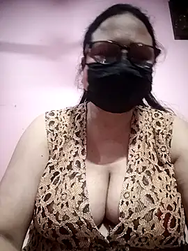 thehotlady online show from November 2025 09:53:01 AM