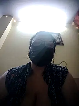 thehotlady online show from May 2026 02:41:01 AM