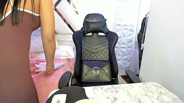 Mila Star7 online show from September 2025 11:35:01 AM