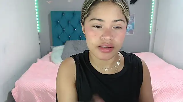 Snapshot of mia_sexgirl chatting on June 2026 12:30:01 PM mia sexgirl online show from June 2026 12:30:01 PM