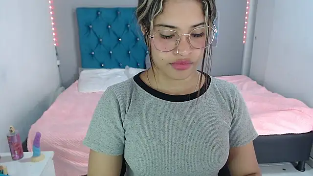 Snapshot of mia_sexgirl chatting on July 2026 02:29:01 PM mia sexgirl online show from July 2026 02:29:01 PM