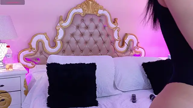 AryCorinne online show from June 2026 03:27:02 AM
