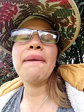 LaraCaliente online show from September 2025 08:12:02 PM