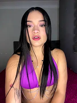 Snapshot of Alanasole chatting on October 2025 02:06:01 AM Alanasole online show from October 2025 02:06:01 AM